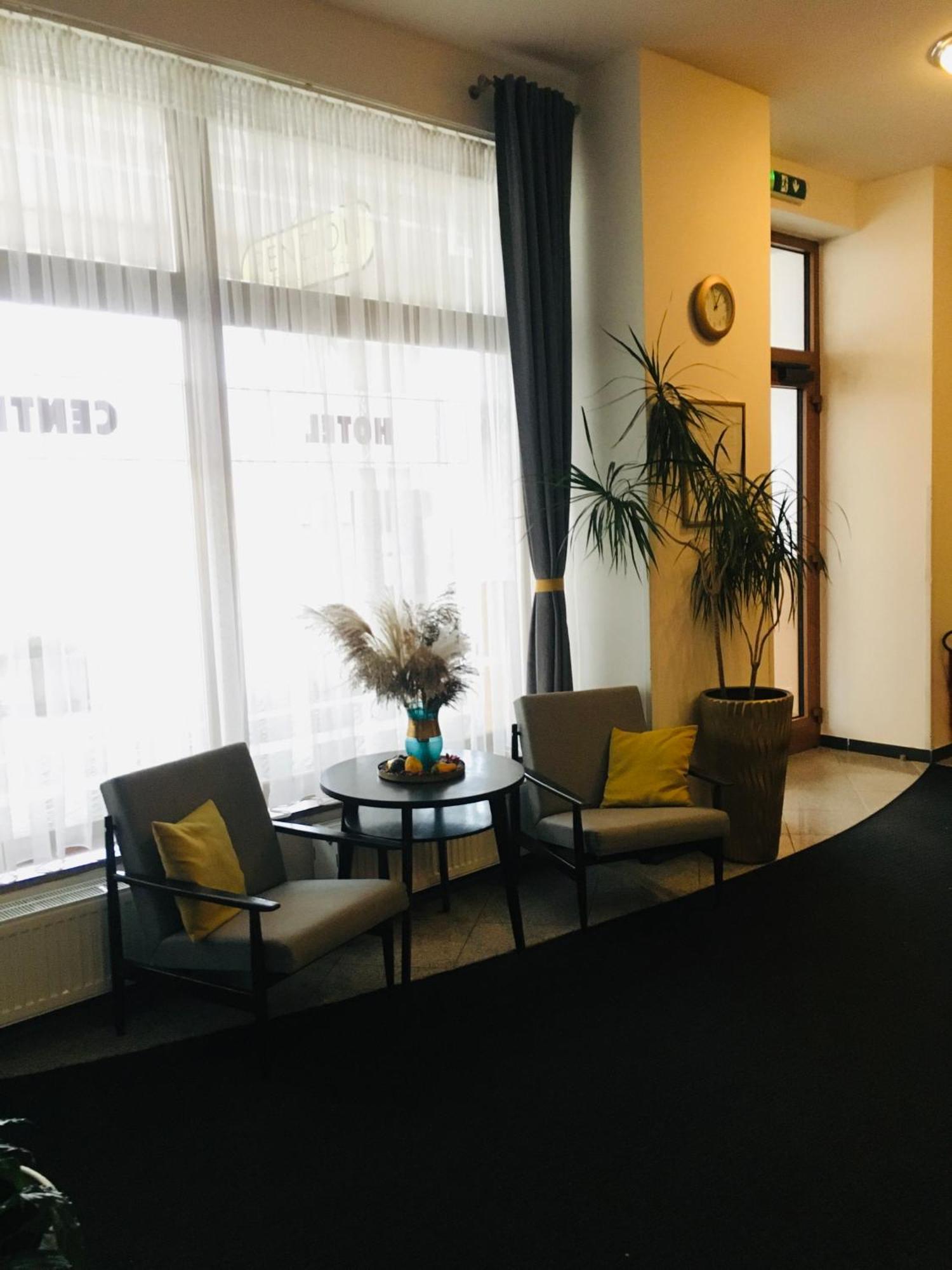 Penzion Hotelu Central Dvůr Králové nad Labem Exteriör bild