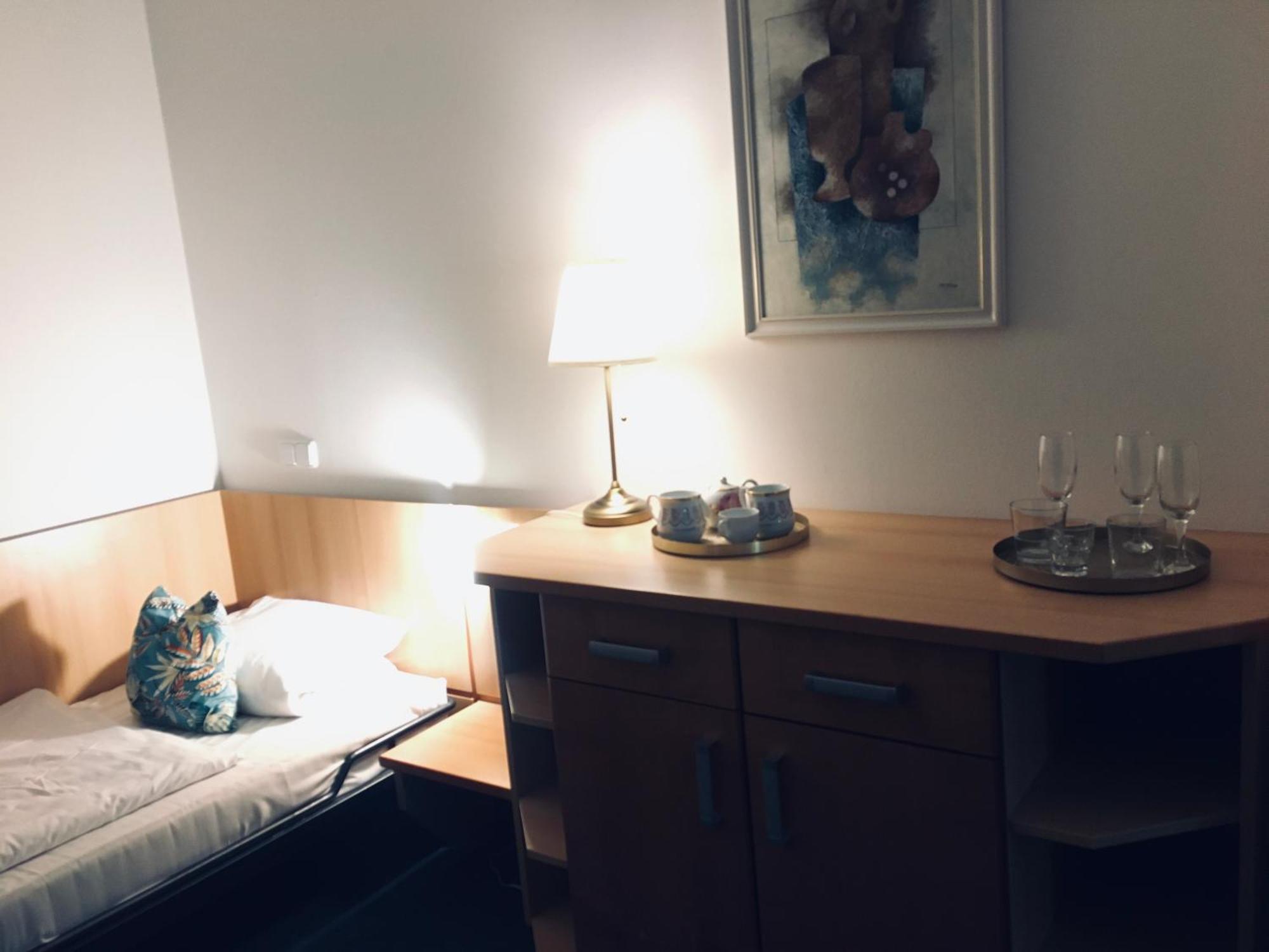Penzion Hotelu Central Dvůr Králové nad Labem Exteriör bild