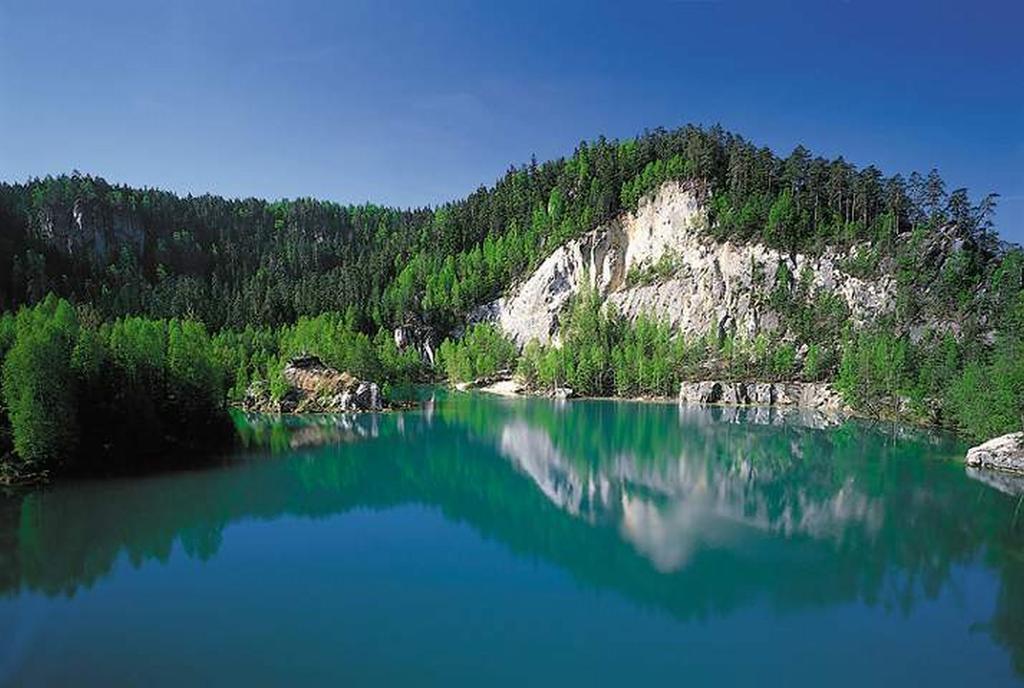 Penzion Hotelu Central Dvůr Králové nad Labem Exteriör bild